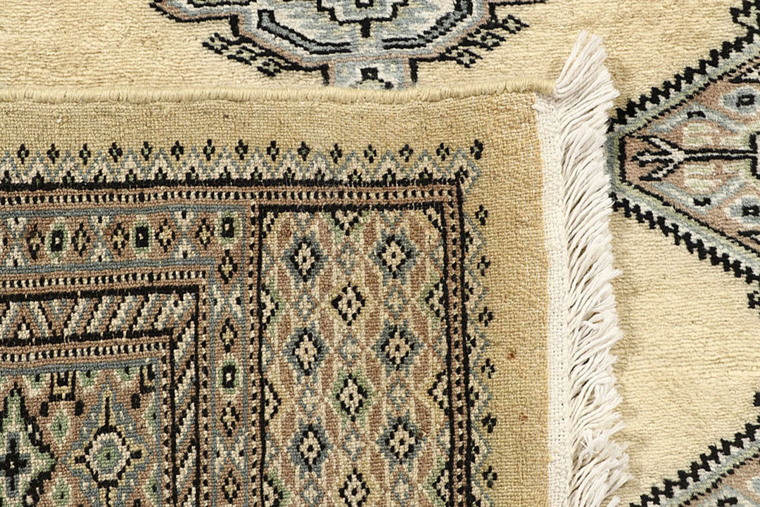 Moccasin Jaldar 4'  7" x 6'  5" - No. QA43331