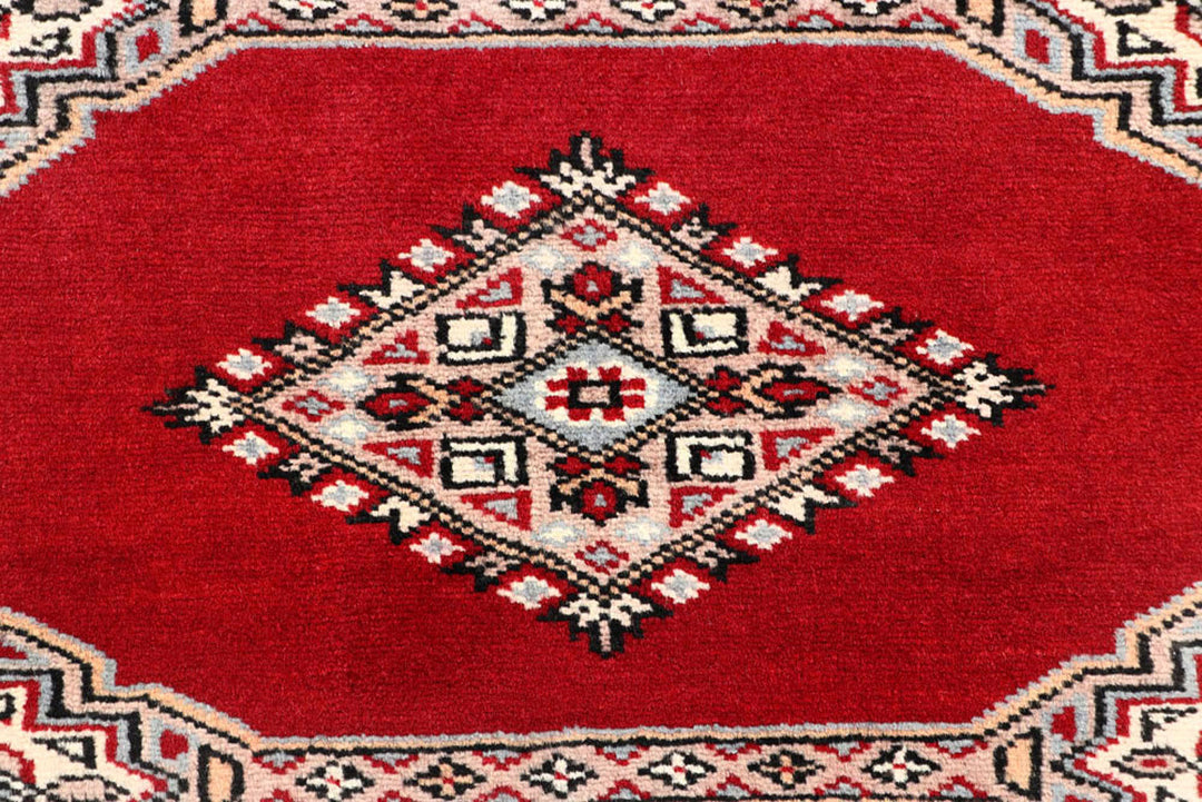 Red Jaldar 2'  8" x 10'  5" - No. QA32033