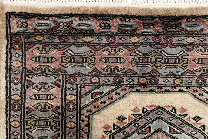 Cornsilk Jaldar 2' 4 x 9' 4 - No. 58869 - ALRUG Rug Store