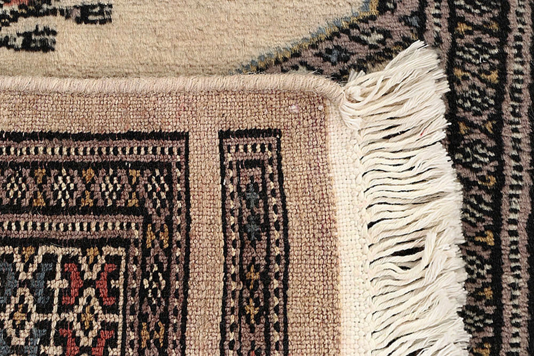 Old Lace Jaldar 2'  4" x 8'  10" - No. QA48504