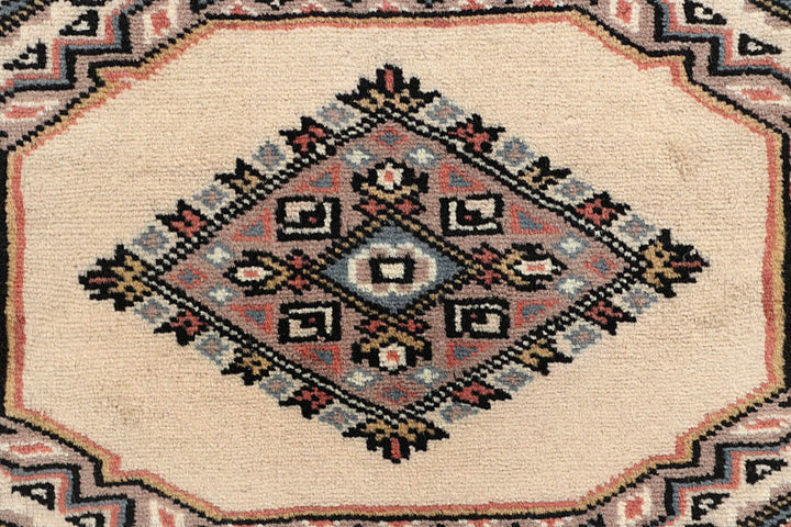 Old Lace Jaldar 2' 3 x 9' 2 - No. 58893 - ALRUG Rug Store