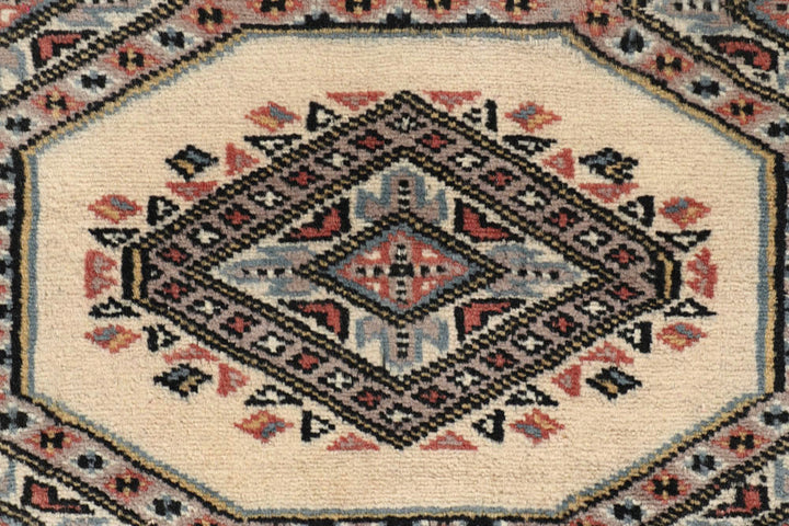 Old Lace Jaldar 2' 4 x 9' 1 - No. 58895 - ALRUG Rug Store