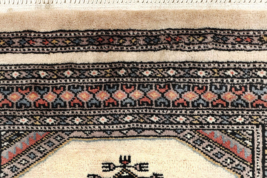 Old Lace Jaldar 2'  4" x 9'  7" - No. QA12256