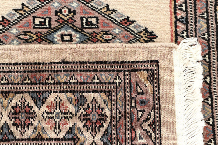 Old Lace Jaldar 2'  4" x 9'  1" - No. QA91641