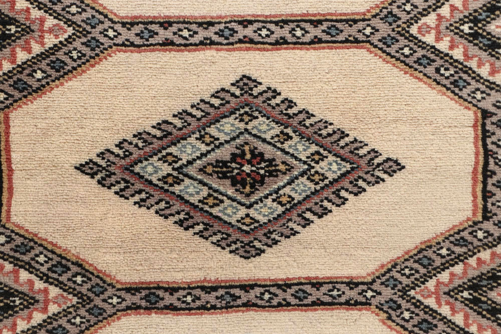 Antique White Jaldar 2' 4 x 9' 1 - No. 58902 - ALRUG Rug Store