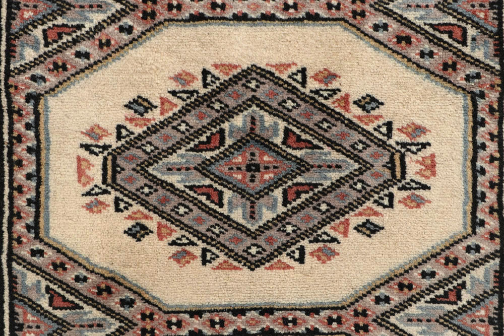Antique White Jaldar 2' 4 x 9' 9 - No. 58904 - ALRUG Rug Store