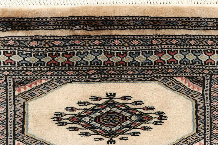 Old Lace Jaldar 2'  5" x 9'  3" - No. QA95622