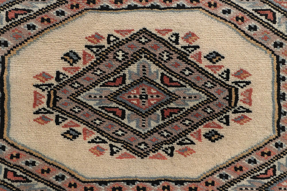 Antique White Jaldar 2' 4 x 9' 6 - No. 58907 - ALRUG Rug Store