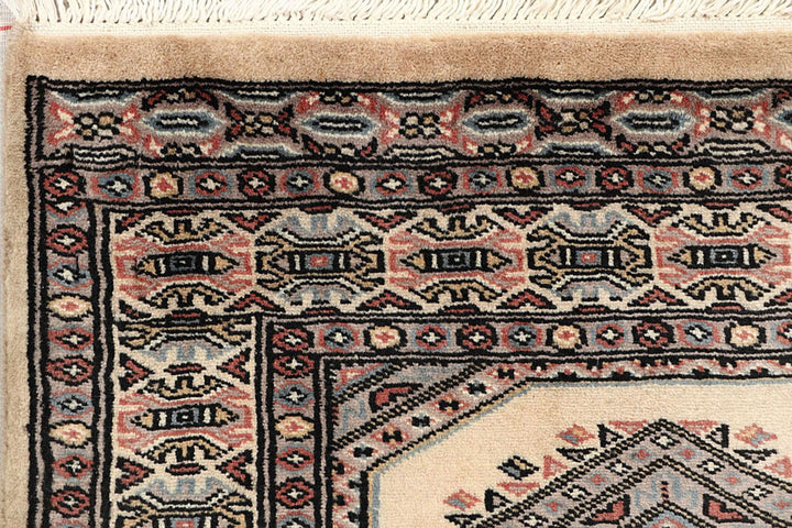 Old Lace Jaldar 2'  4" x 9'  2" - No. QA34472