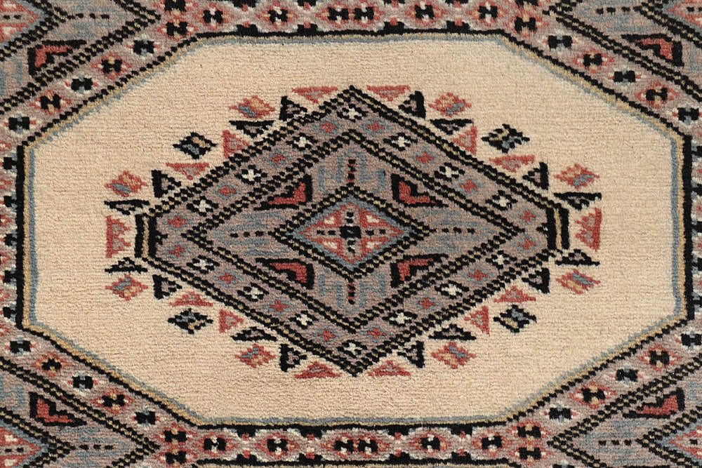 Old Lace Jaldar 2' 4 x 9' 2 - No. 58911 - ALRUG Rug Store