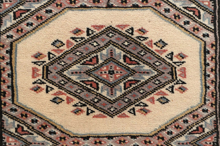 Old Lace Jaldar 2' 4 x 9' 6 - No. 58912 - ALRUG Rug Store