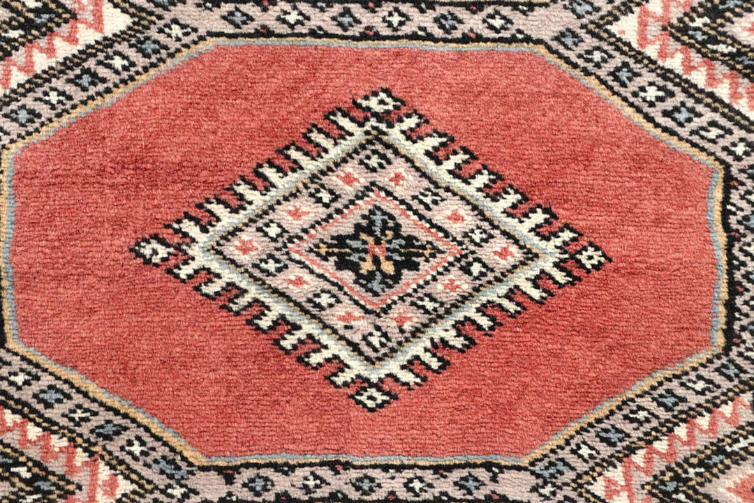 Light Salmon Jaldar 2'  3" x 8'  11" - No. QA81031