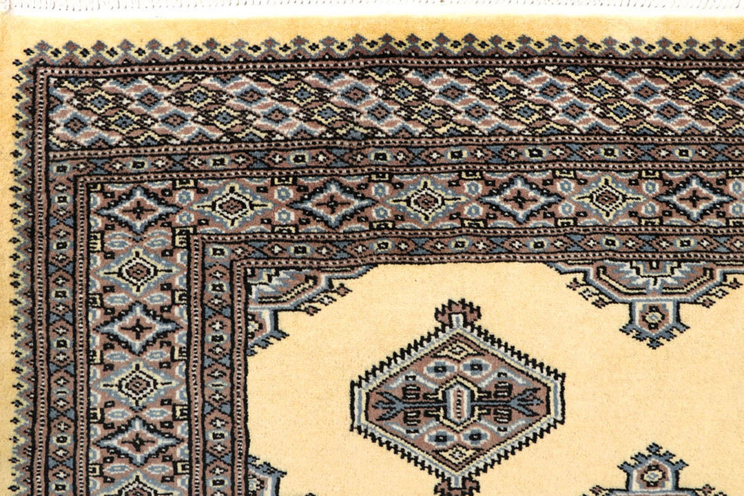 Moccasin Jaldar 5'  1" x 8'  2" - No. QA13745