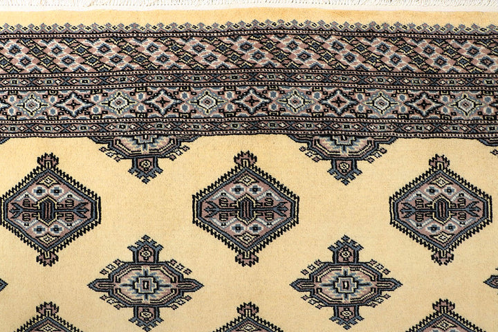 Navajo White Jaldar 5' 2 x 8' 1 - No. 59115 - ALRUG Rug Store
