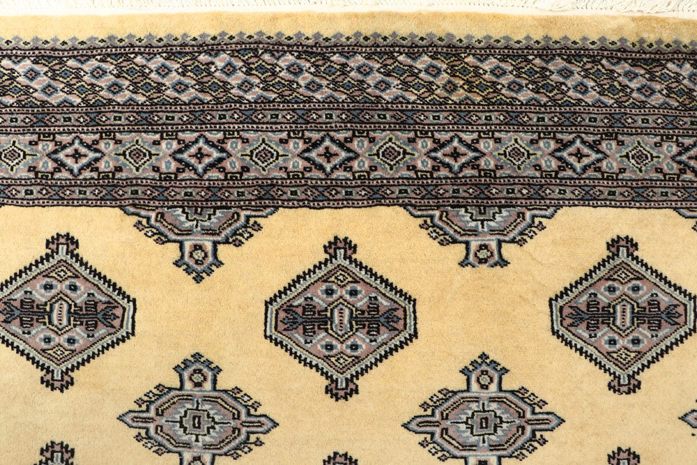 Navajo White Jaldar 5' 1 x 7' 10 - No. 59116 - ALRUG Rug Store