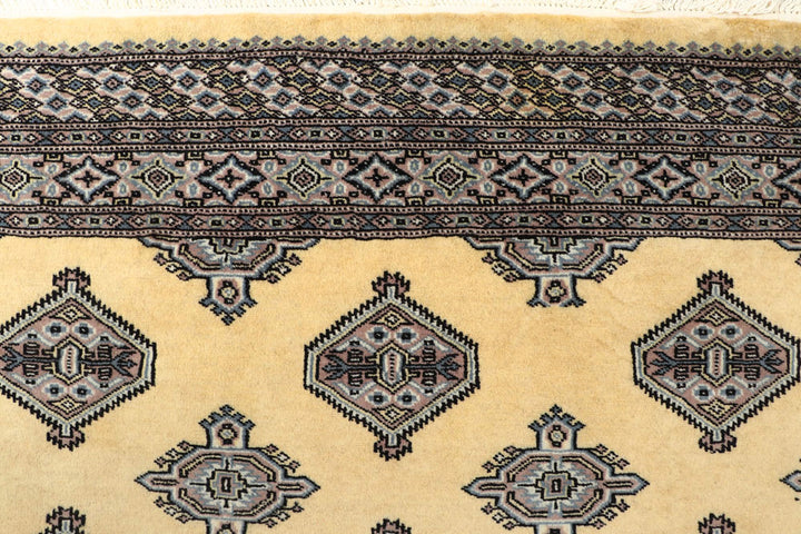 Navajo White Jaldar 5' 1 x 7' 10 - No. 59116 - ALRUG Rug Store