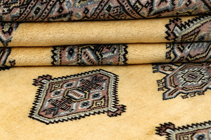 Navajo White Jaldar 5'  1" x 7'  10" - No. QA30460