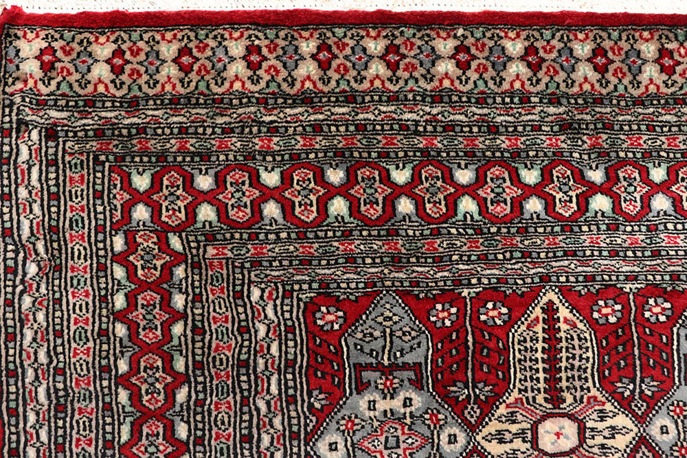 Firebrick Caucasian 6' 10 x 9' 10 - No. 59190 - ALRUG Rug Store