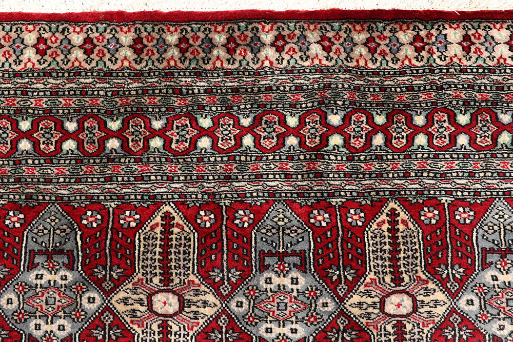 Firebrick Caucasian 6' 10 x 9' 10 - No. 59190 - ALRUG Rug Store