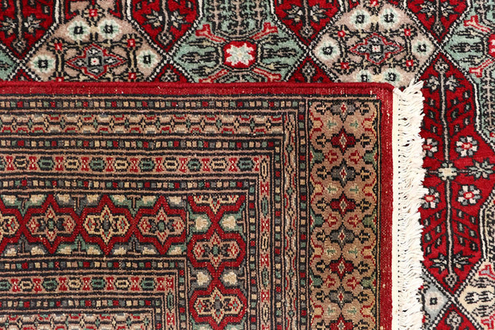 Firebrick Caucasian 6' 10 x 9' 10 - No. 59190 - ALRUG Rug Store