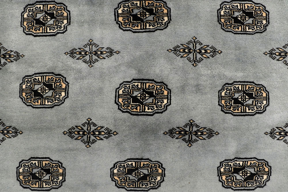 Silver Bokhara 6' 6 x 10' 6 - No. 59281 - ALRUG Rug Store