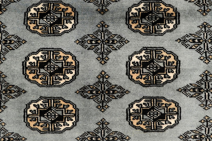 Silver Bokhara 6' 7 x 9' 10 - No. 59282 - ALRUG Rug Store