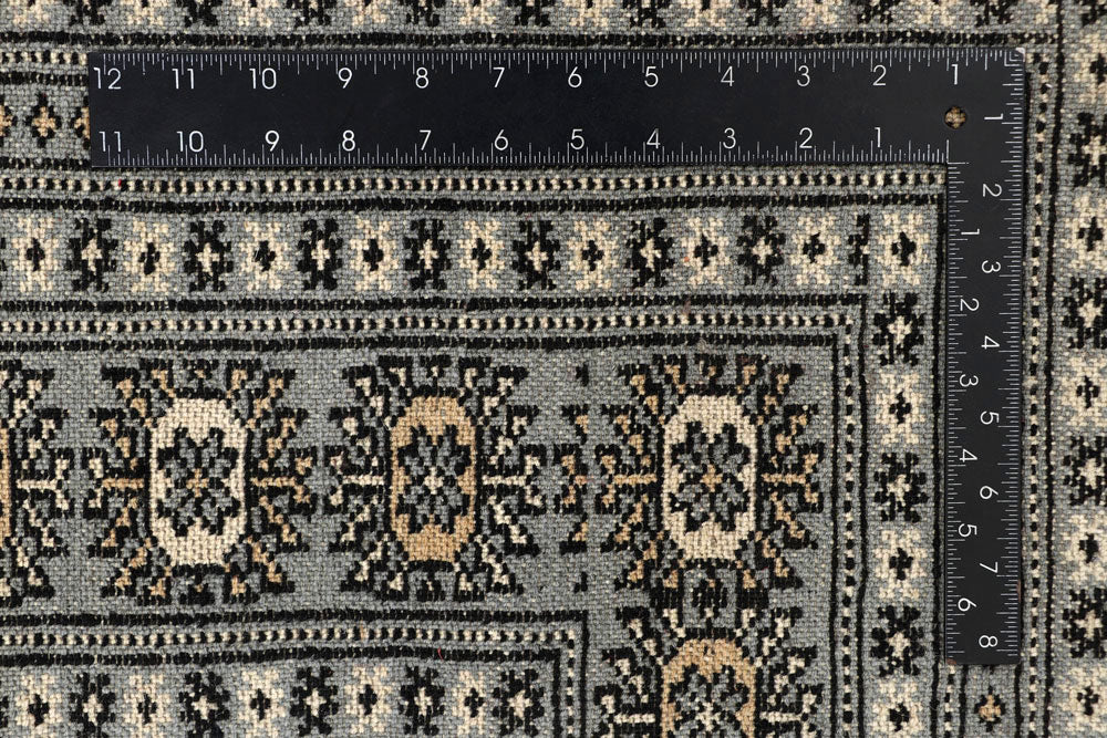 Silver Bokhara 6' 7 x 9' 10 - No. 59282 - ALRUG Rug Store