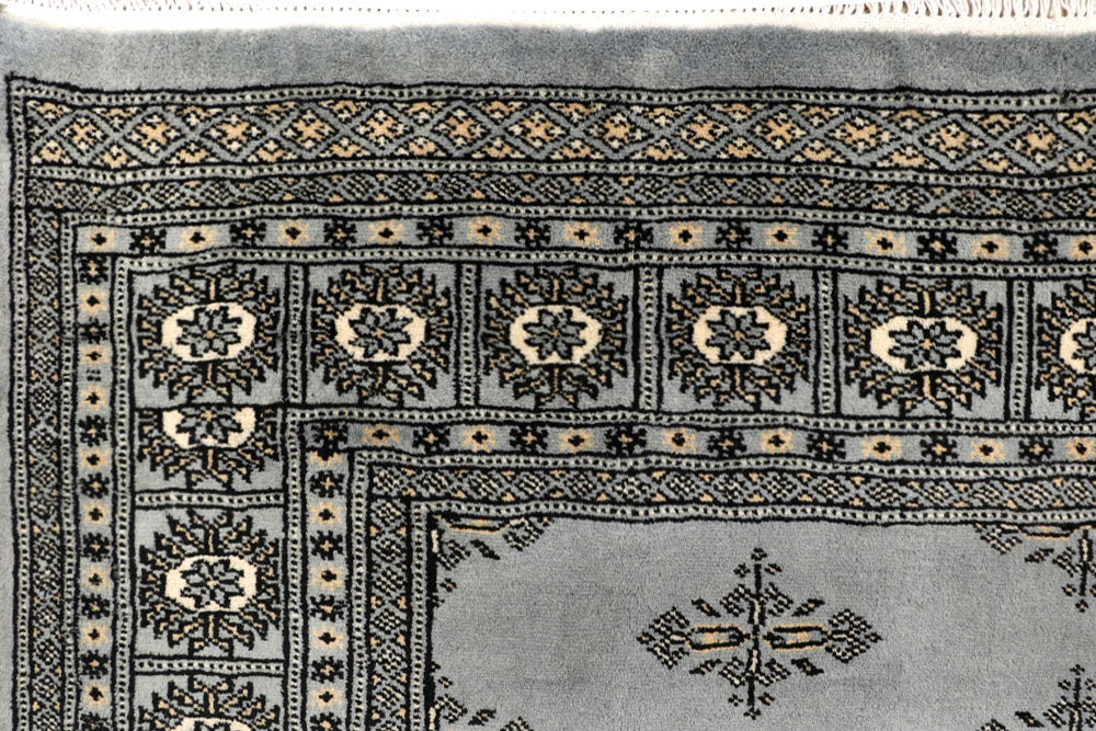 Silver Butterfly 6' 7 x 10' 8 - No. 59283 - ALRUG Rug Store