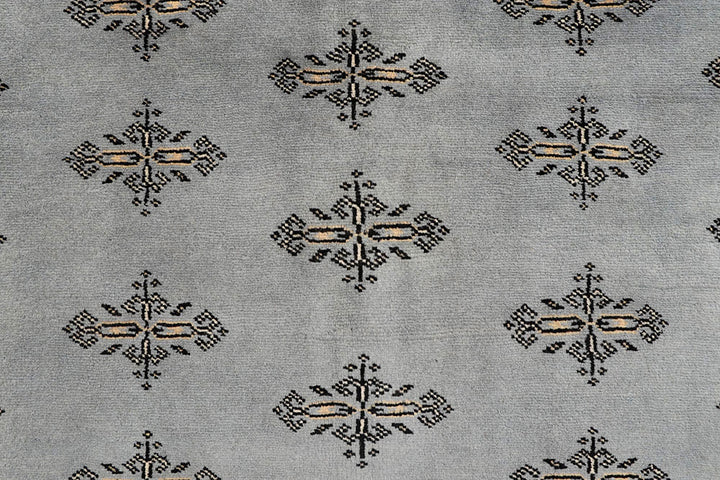 Silver Butterfly 6' 7 x 10' 8 - No. 59283 - ALRUG Rug Store