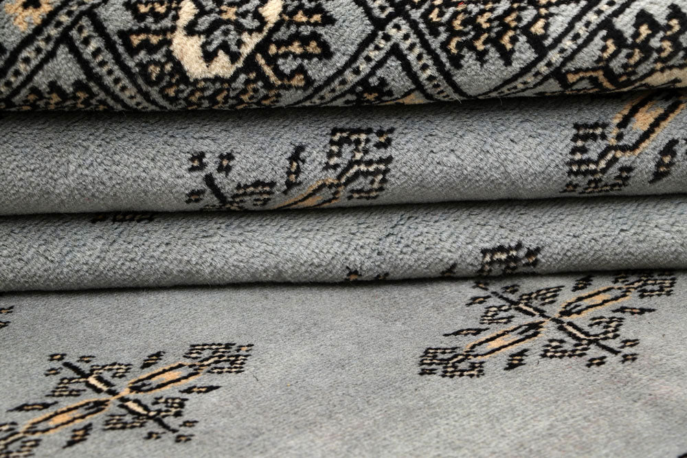 Silver Butterfly 6' 7 x 10' 8 - No. 59283 - ALRUG Rug Store