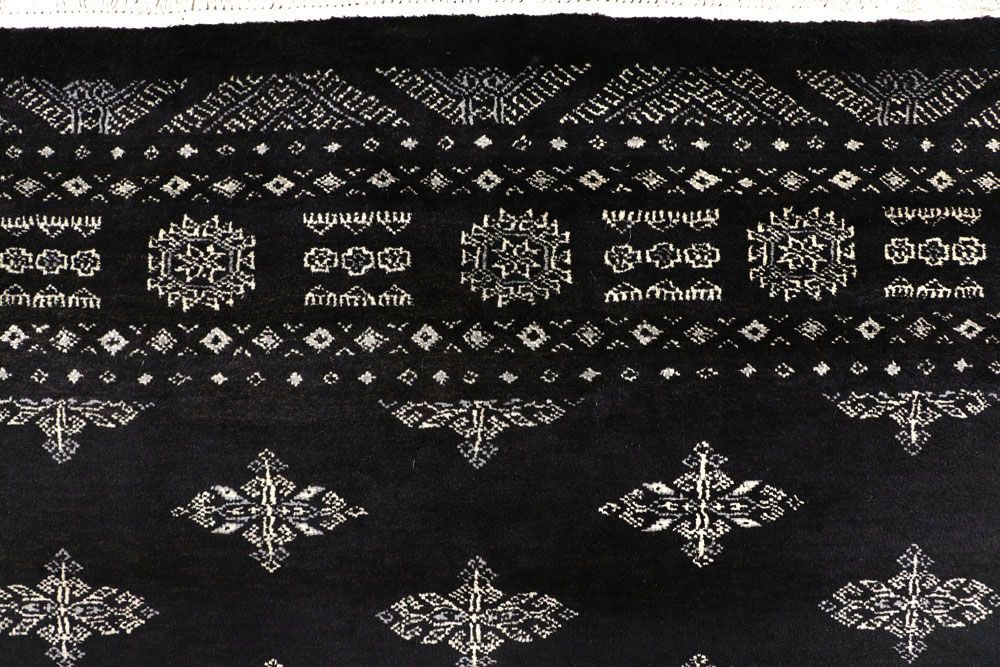 Butterfly 6' 9 x 10' 1 - No. 59323 - ALRUG Rug Store