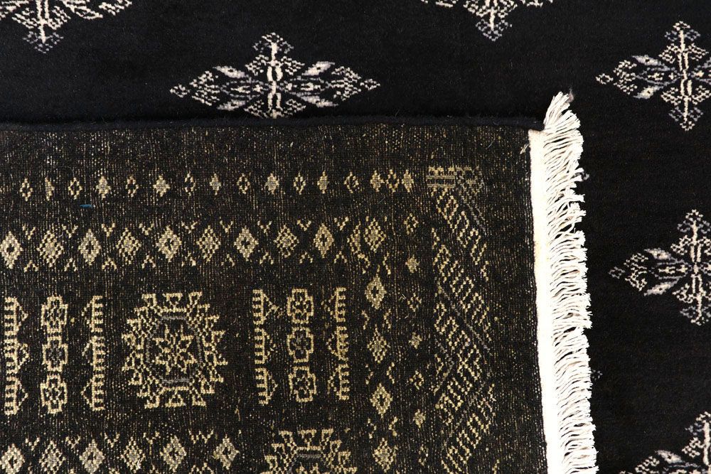 Butterfly 6' 9 x 10' 1 - No. 59323 - ALRUG Rug Store