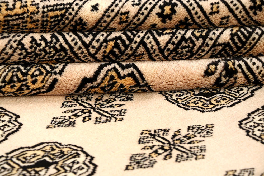 Bisque Bokhara 8' 1 x 10' 2 - No. 59461 - ALRUG Rug Store