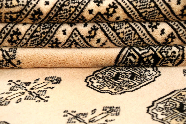 Bisque Bokhara 7' 9 x 10' - No. 59462 - ALRUG Rug Store