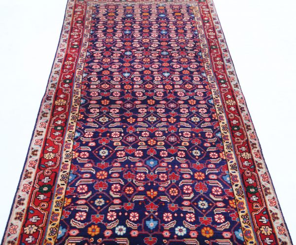 Hamadan 3’ 4″ x 9’ 9″ - No. AV18671