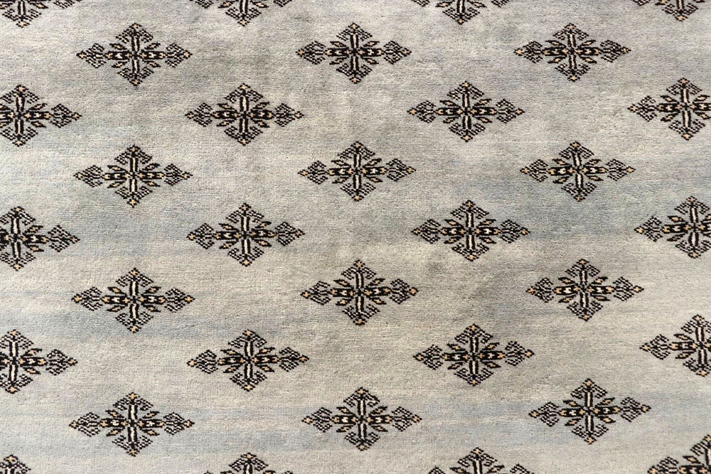Silver Butterfly 7' 10 x 11' 10 - No. 59508 - ALRUG Rug Store