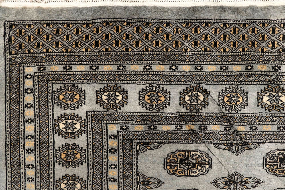 Silver Bokhara 10' x 13' - No. 59553 - ALRUG Rug Store
