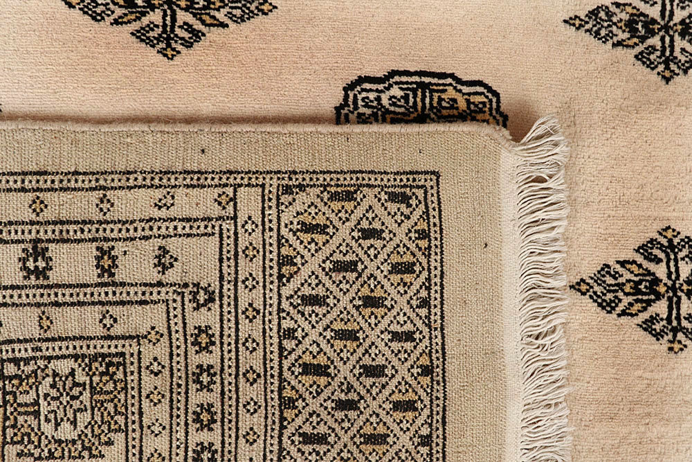 Bisque Bokhara 10' 1 x 13' 5 - No. 59570 - ALRUG Rug Store