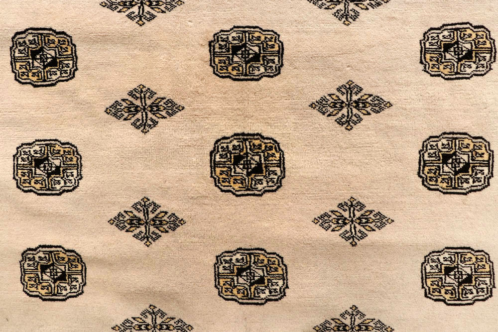 Bisque Butterfly 10' 2 x 15' - No. 59572 - ALRUG Rug Store