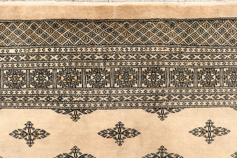 Bisque Butterfly 9' 11 x 14' 1 - No. 59574 - ALRUG Rug Store