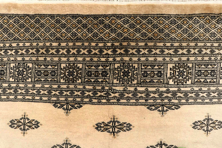 Bisque Butterfly 10' x 14' 2 - No. 59575 - ALRUG Rug Store