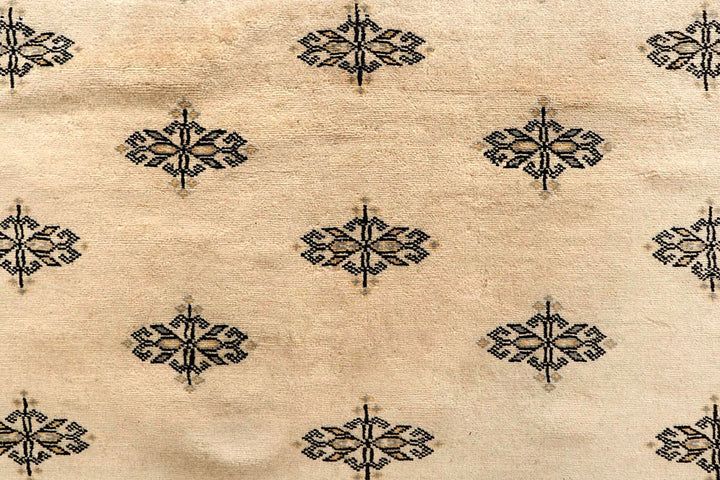 Bisque Butterfly 10' x 14' 2 - No. 59575 - ALRUG Rug Store