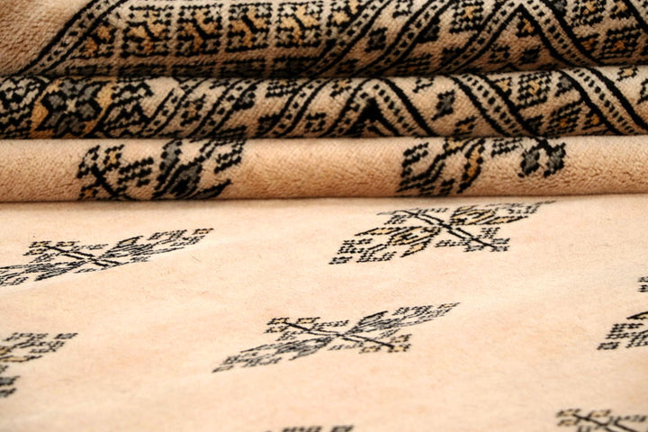 Bisque Butterfly 9' 11 x 13' 7 - No. 59582 - ALRUG Rug Store