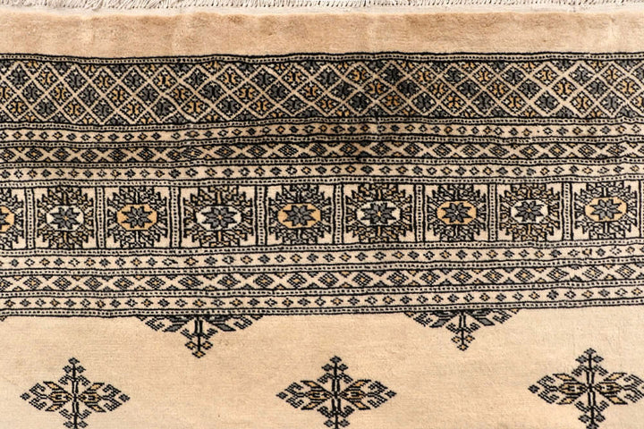 Bisque Butterfly 9' 11 x 13' 9 - No. 59584 - ALRUG Rug Store