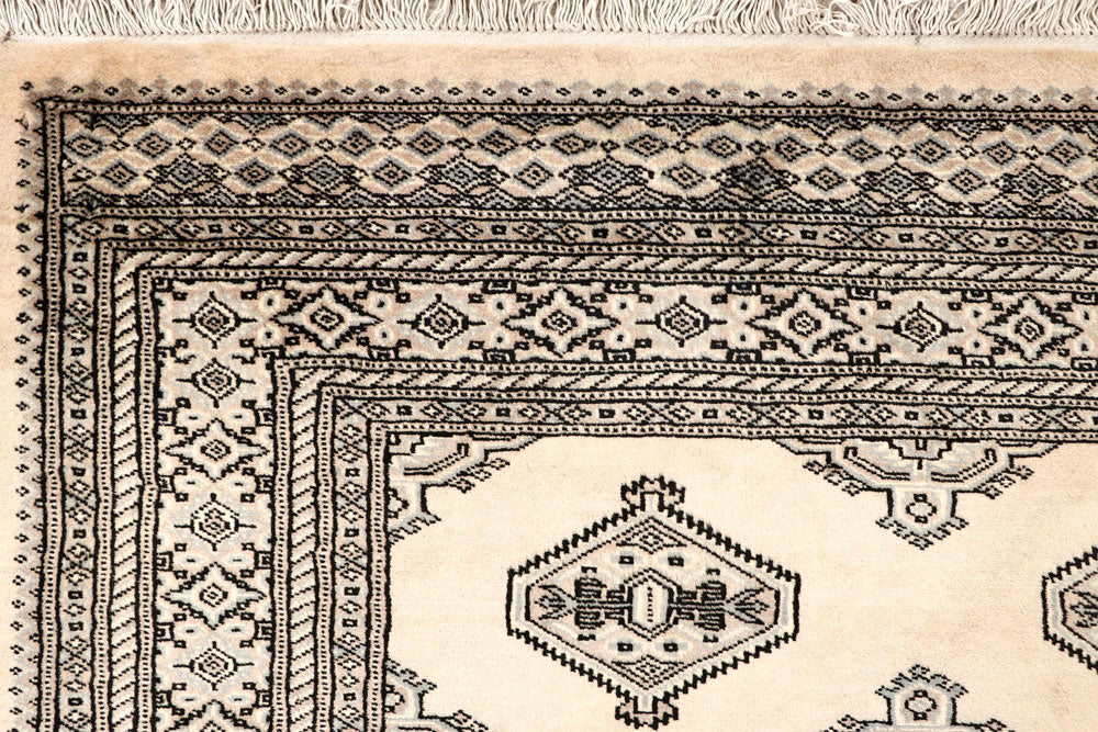 Navajo White Jaldar 6' 11 x 8' 9 - No. 59682 - ALRUG Rug Store