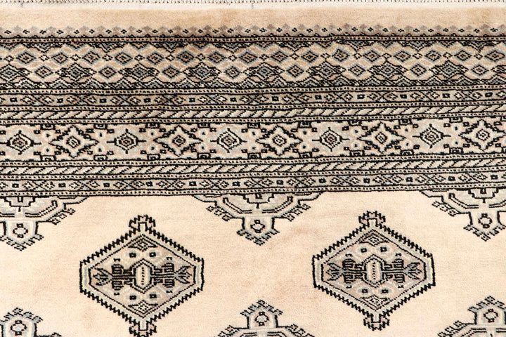 Navajo White Jaldar 6' 11 x 8' 9 - No. 59682 - ALRUG Rug Store