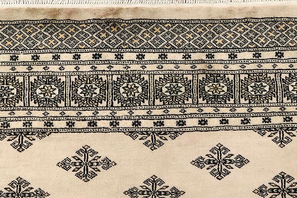 Butterfly 6' 8 x 8' 8 - No. 59696 - ALRUG Rug Store