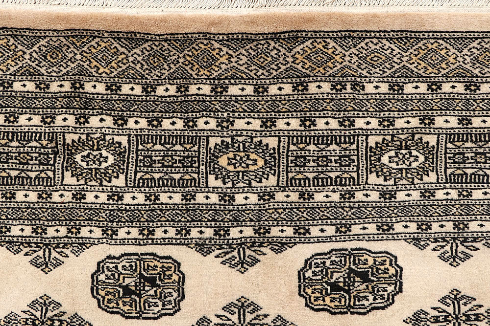 Bisque Bokhara 6' 6 x 8' 4 - No. 59710 - ALRUG Rug Store