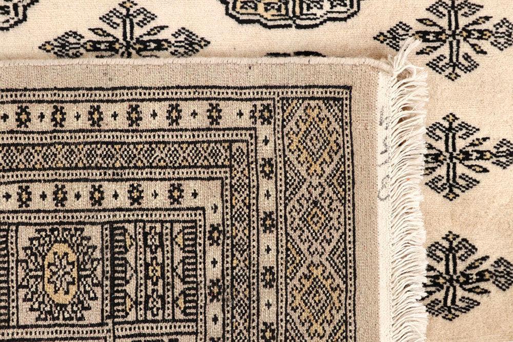 Bisque Bokhara 6' 6 x 8' 4 - No. 59710 - ALRUG Rug Store