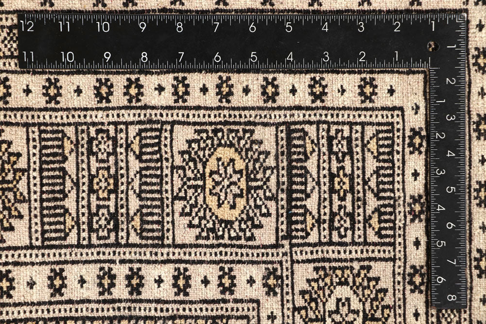 Bisque Bokhara 6' 6 x 8' 4 - No. 59710 - ALRUG Rug Store